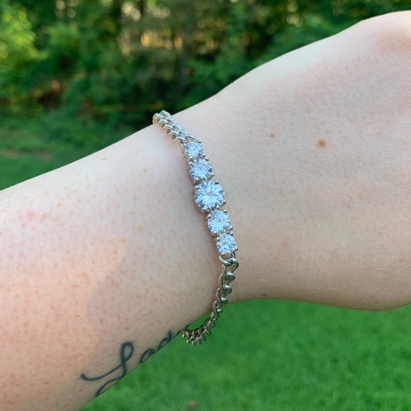 Quality Rhinestone Chain Bracelet - Picture 14 of 16